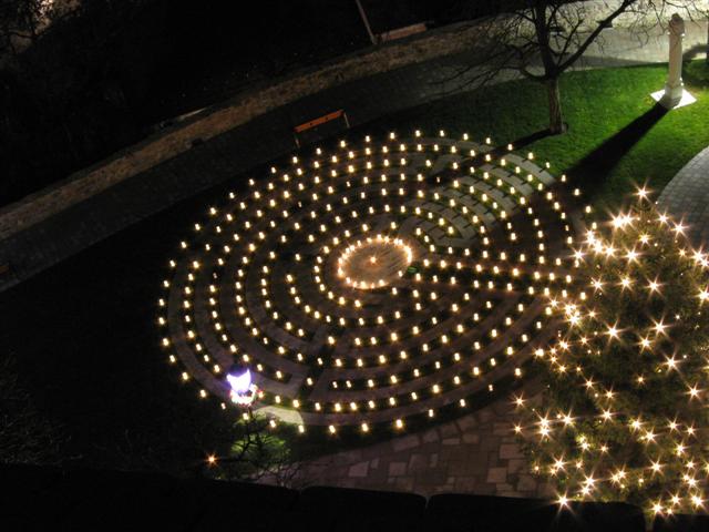 Kerzen-Labyrinth am 2. Dezember 2007
